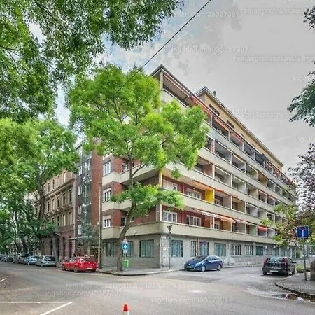 Hero's Square Apartment Budapest